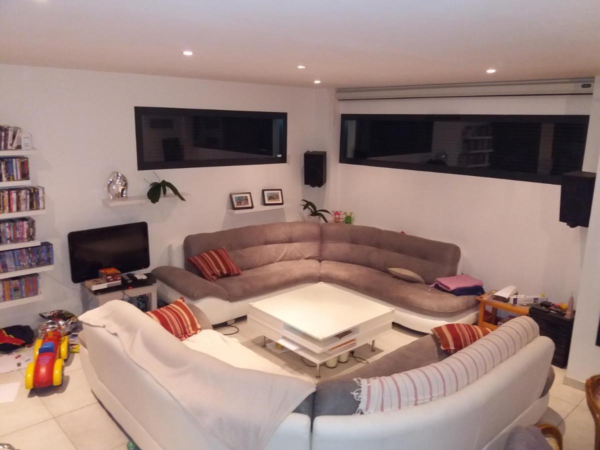 Chambres, Cuisine, Piscine, Spa, Billards, Airhockey, Nature Fillinges ภายนอก รูปภาพ