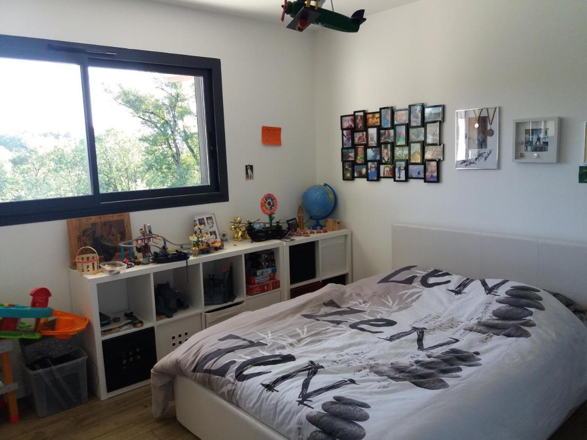 Chambres, Cuisine, Piscine, Spa, Billards, Airhockey, Nature Fillinges ภายนอก รูปภาพ